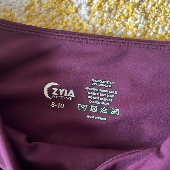 ZYIA BRILLIANT HI RISE CROP LEGGINGS SIZE 8-10 - Picture 2 of 5